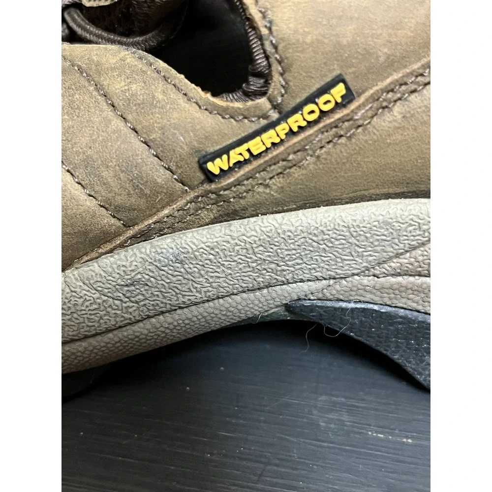 Keen men size
