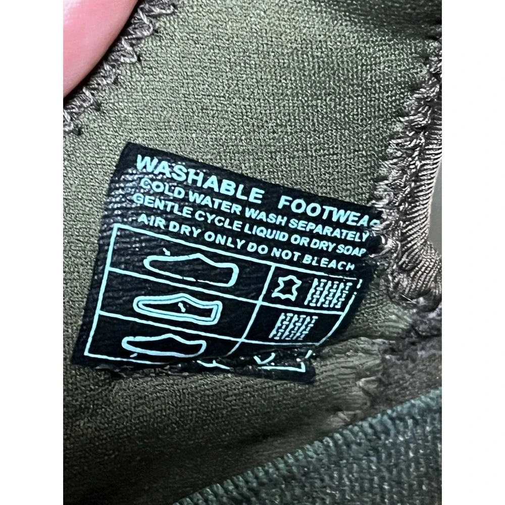 Keen men size