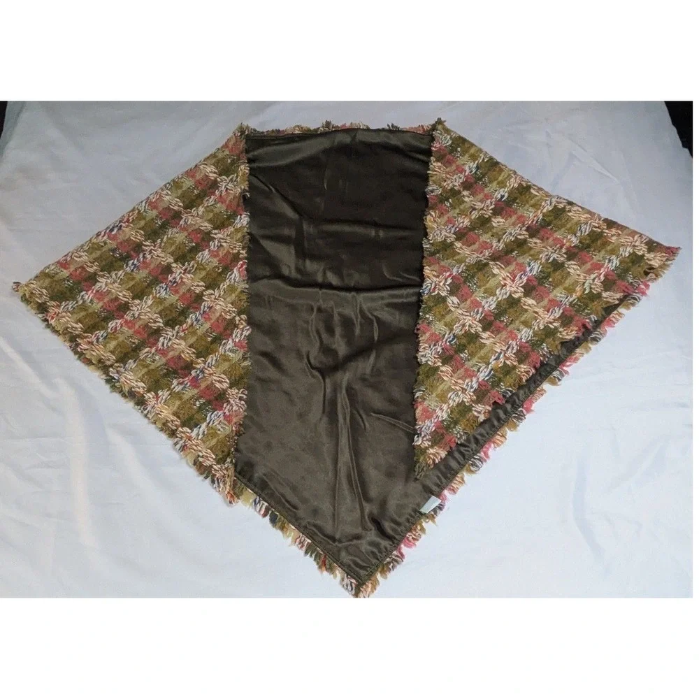 Trunks Square Scarf Women OS Multicolor Excellent Plaid Knit Satin Lined Fringe