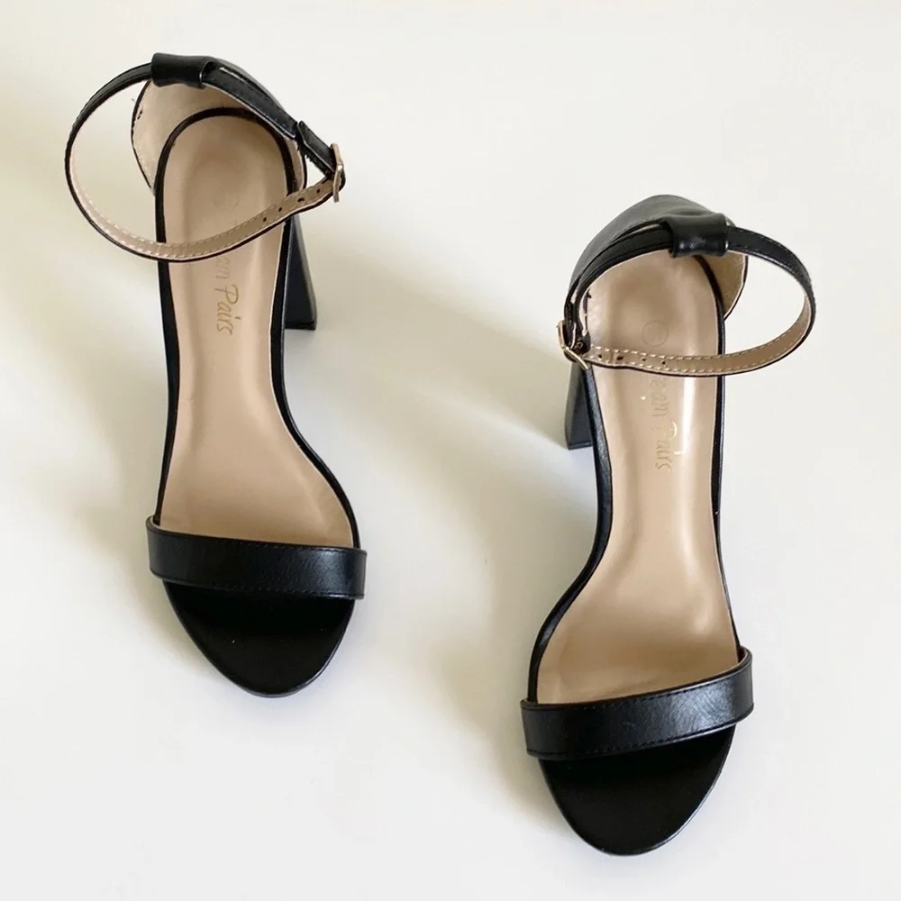 Dream Pairs Strappy/Chunky High Heels