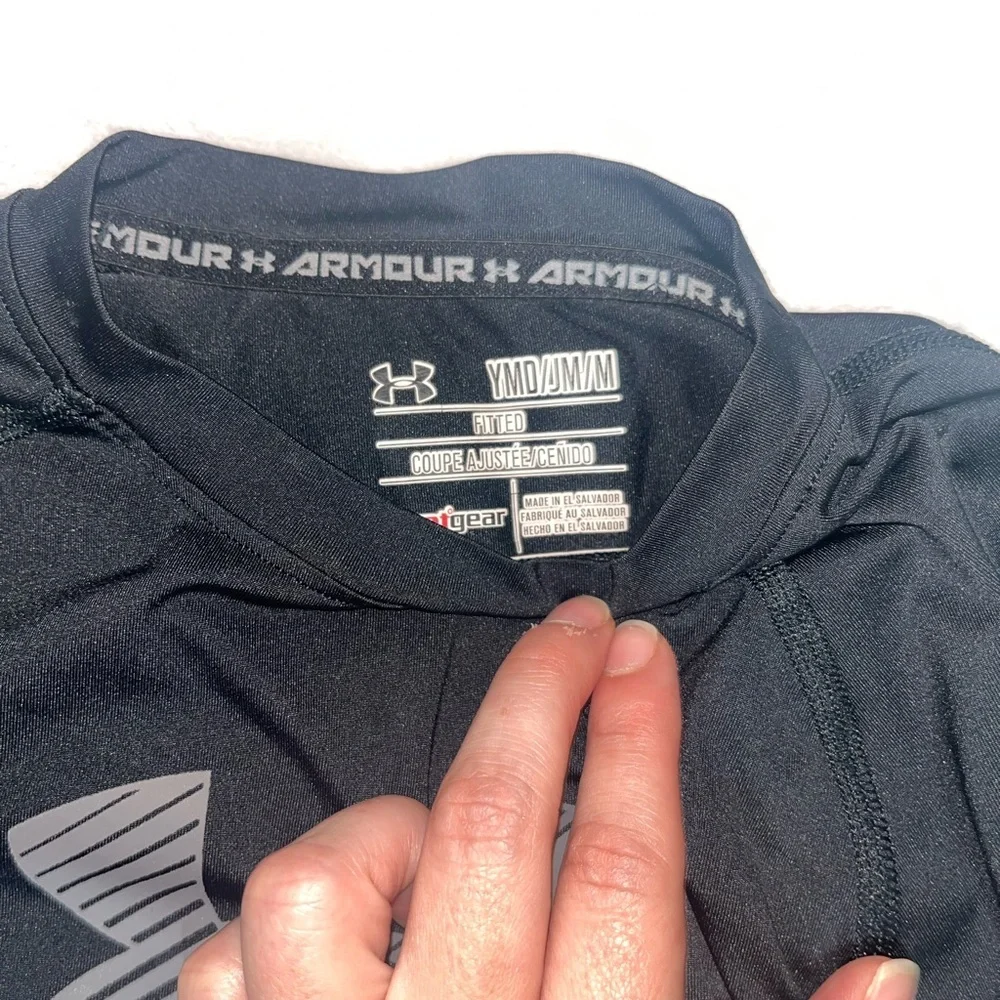 Under Armour sleek black