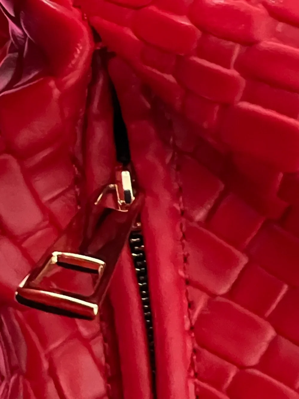 MOTF red woven