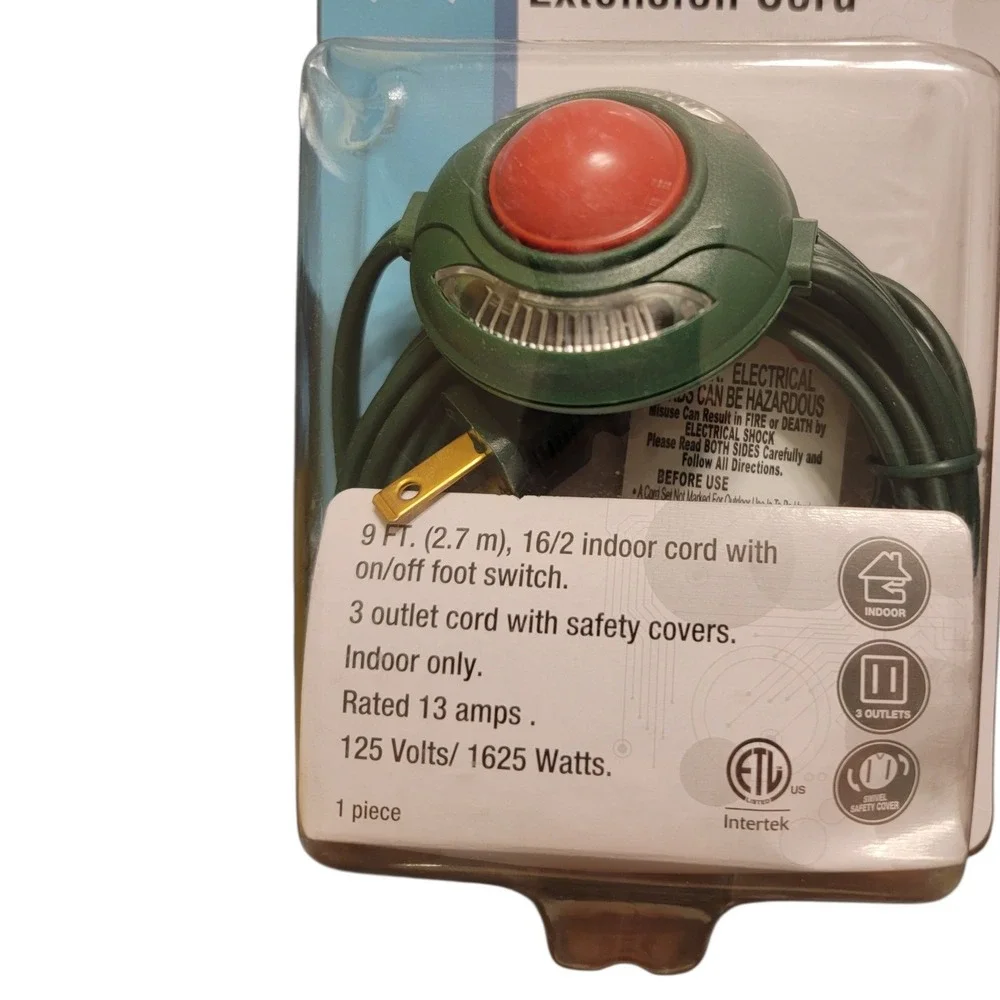 Eco Plugs Lighted Foot Switch Extension Cord 9ft 3 Outlet Indoor Safety Covers‎