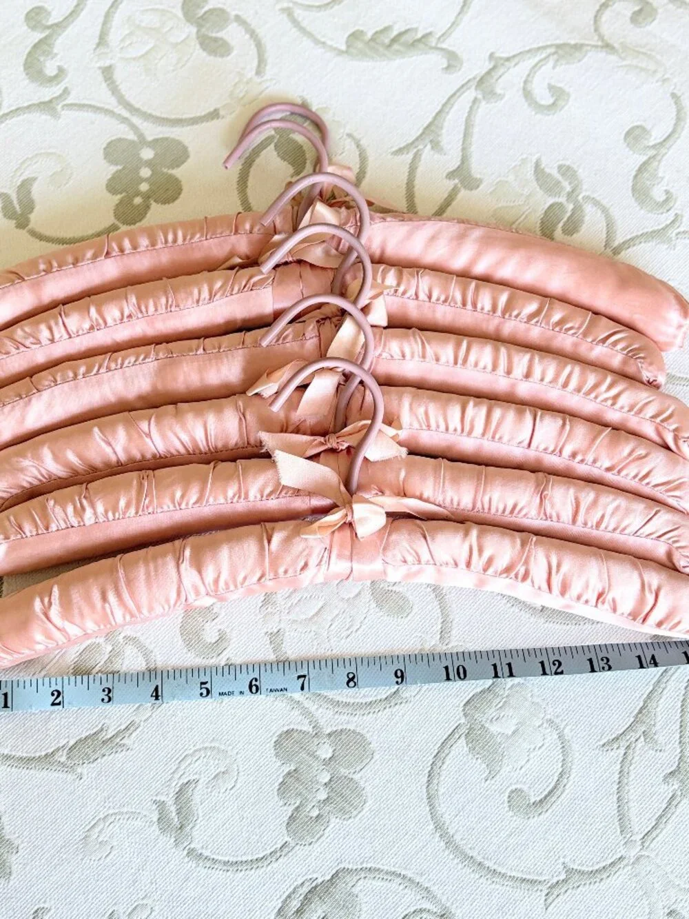 Vintage set satin