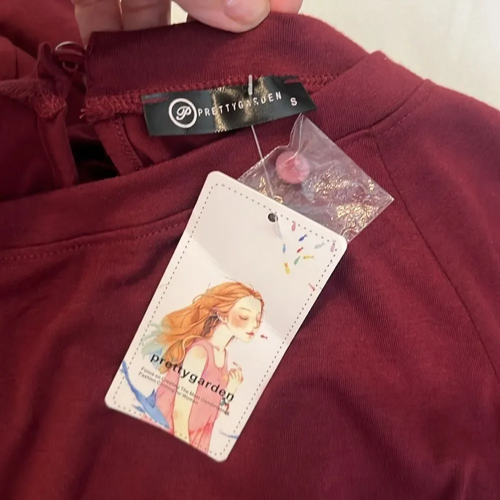 NWT Pretty Garden size small long sleeve elastic waist pockets burgundy jumpsuit