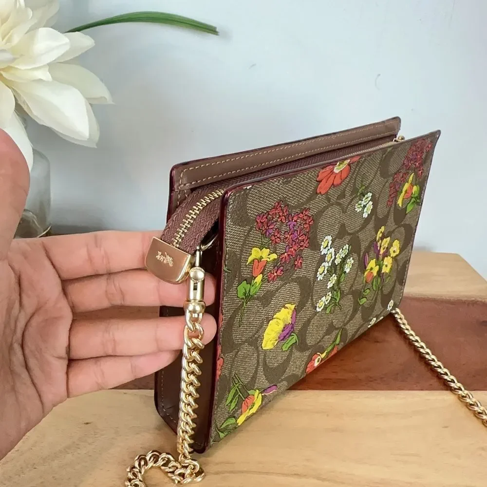 Coach nwt slim