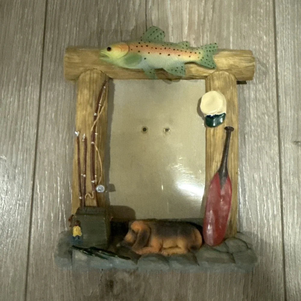 Vintage DEZINE Trout Bloodhound Fisherman Photo Frame‎ Fly Fish 3.5