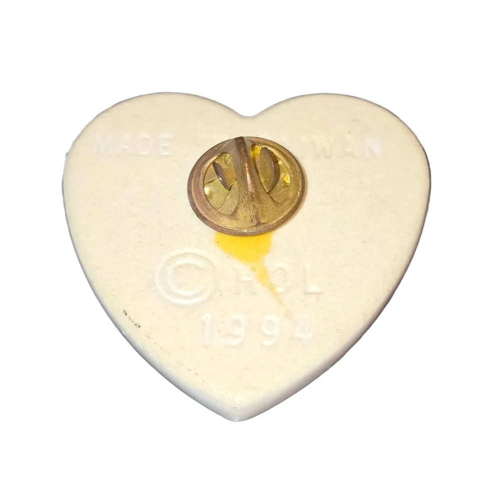 Jesus Is‎ The Heart Of The Season VTG White Poinsettia Accented Heart Shaped Pin