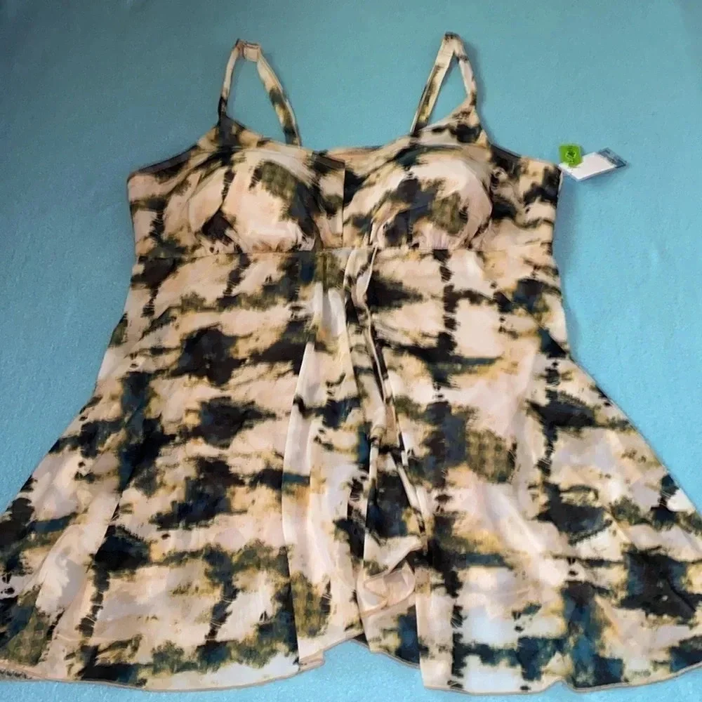Cacique swim by