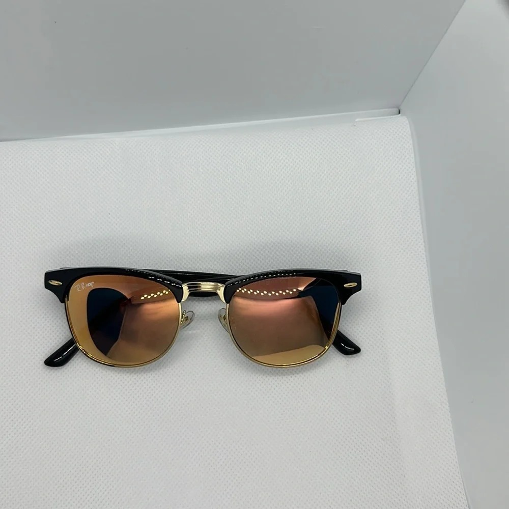 Vintage trending polarized