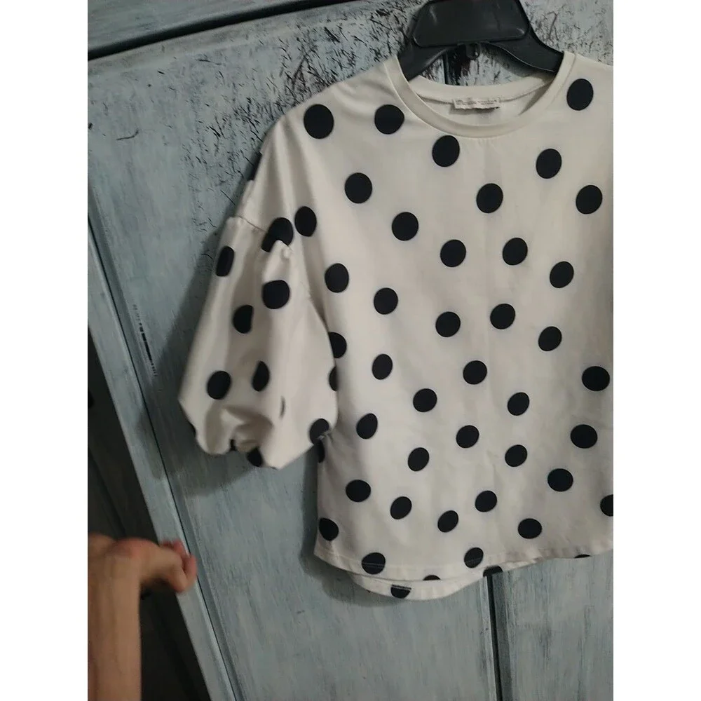 Zara lightweight cream