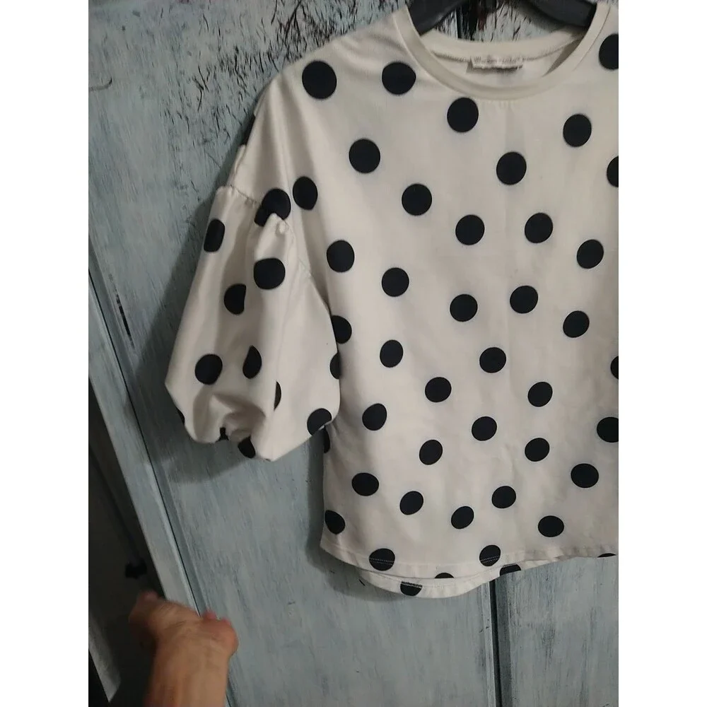Zara lightweight cream