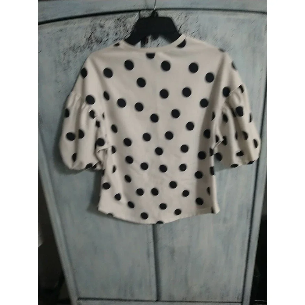 Zara lightweight cream