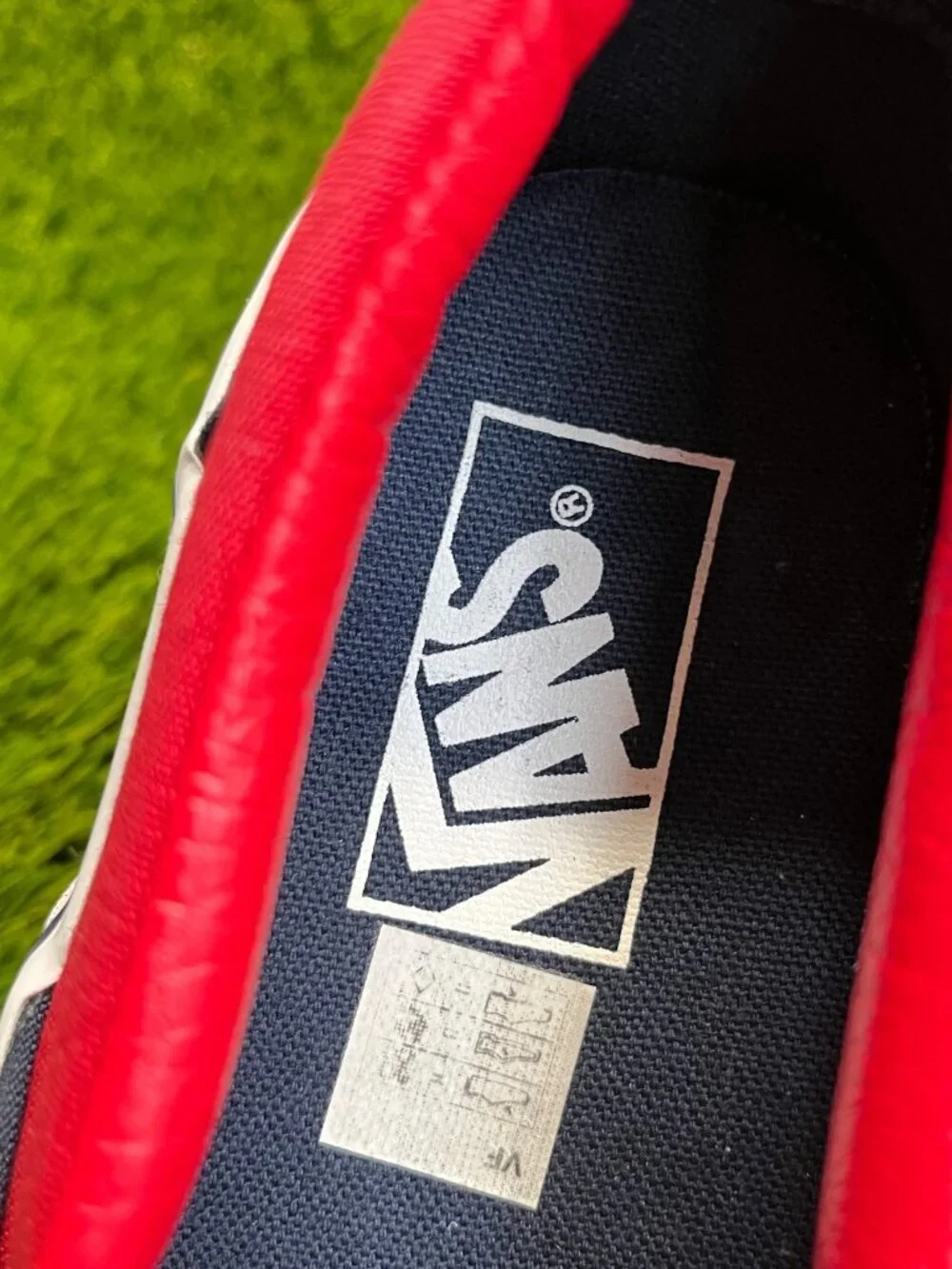 Vans please review