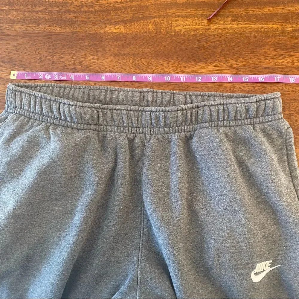 Nike men sportswear
