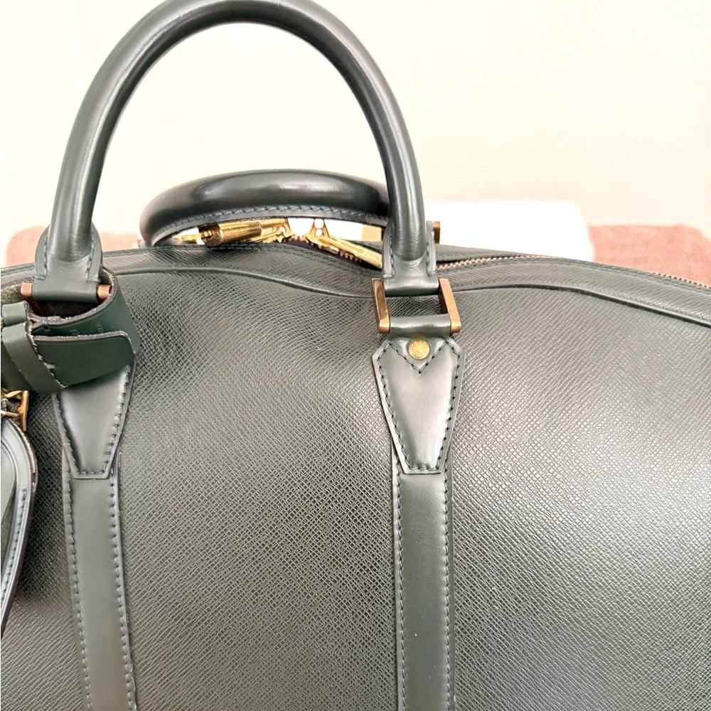 Louis Vuitton authentic louis