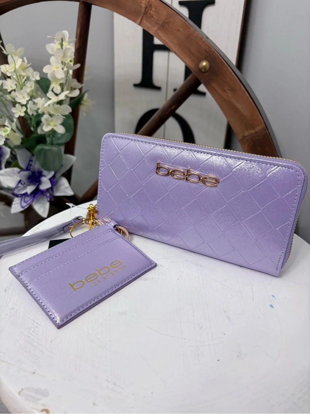 💜 bebe Lilac Quilted Zip Wallet with Card Holder NWT