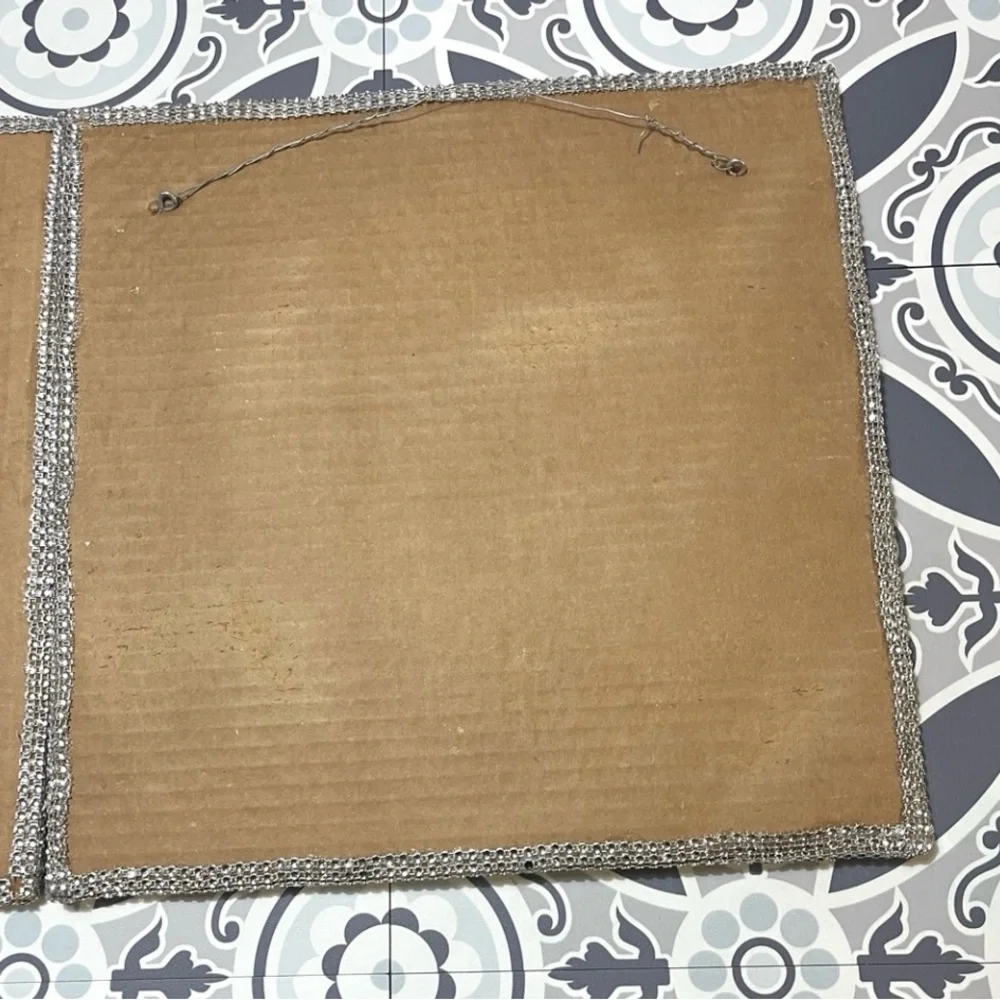 unbranded elegant silver