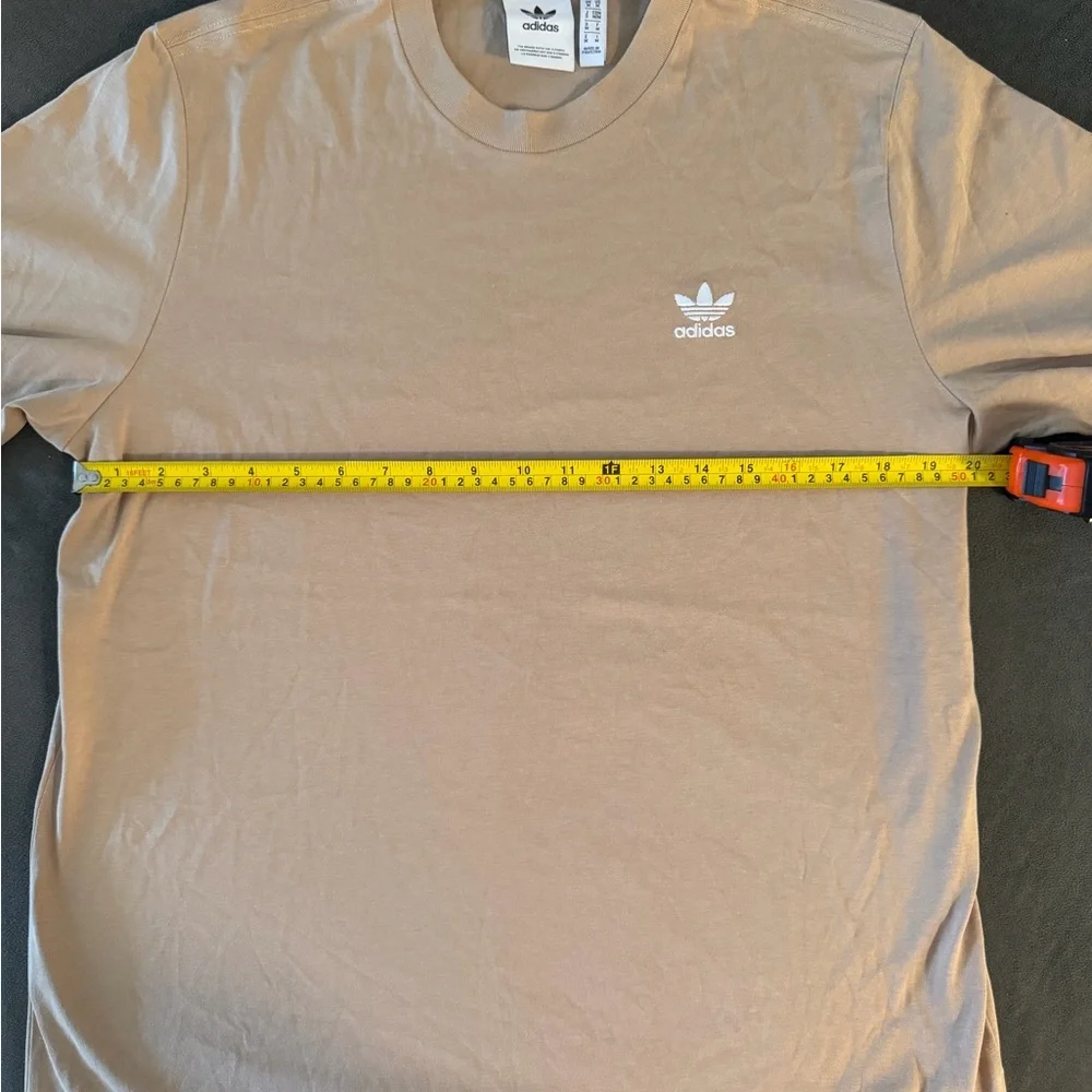 adidas classic tee