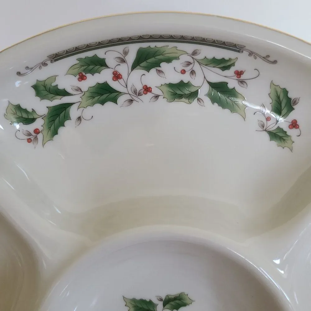 Vintage Royal Limited Holly Holiday Five Part Relish Appetizer Tray Christmas