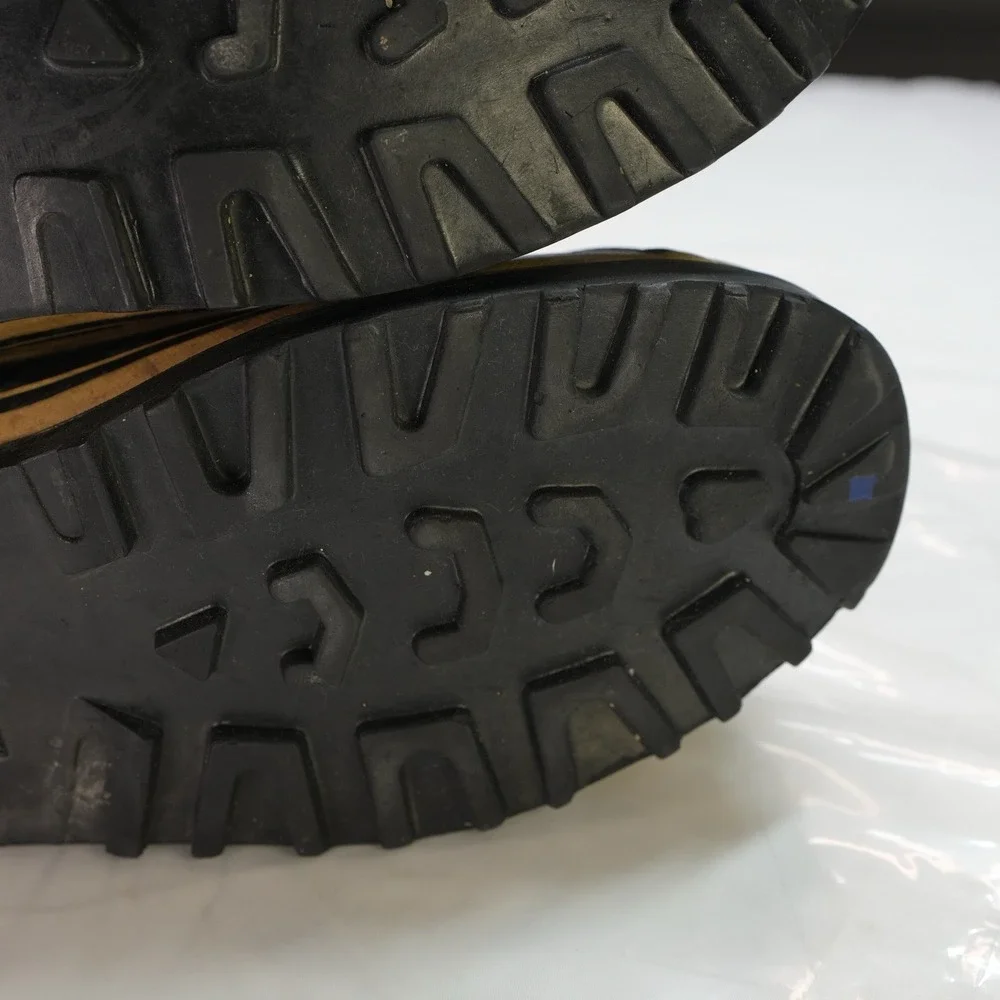 LaCrosse men size