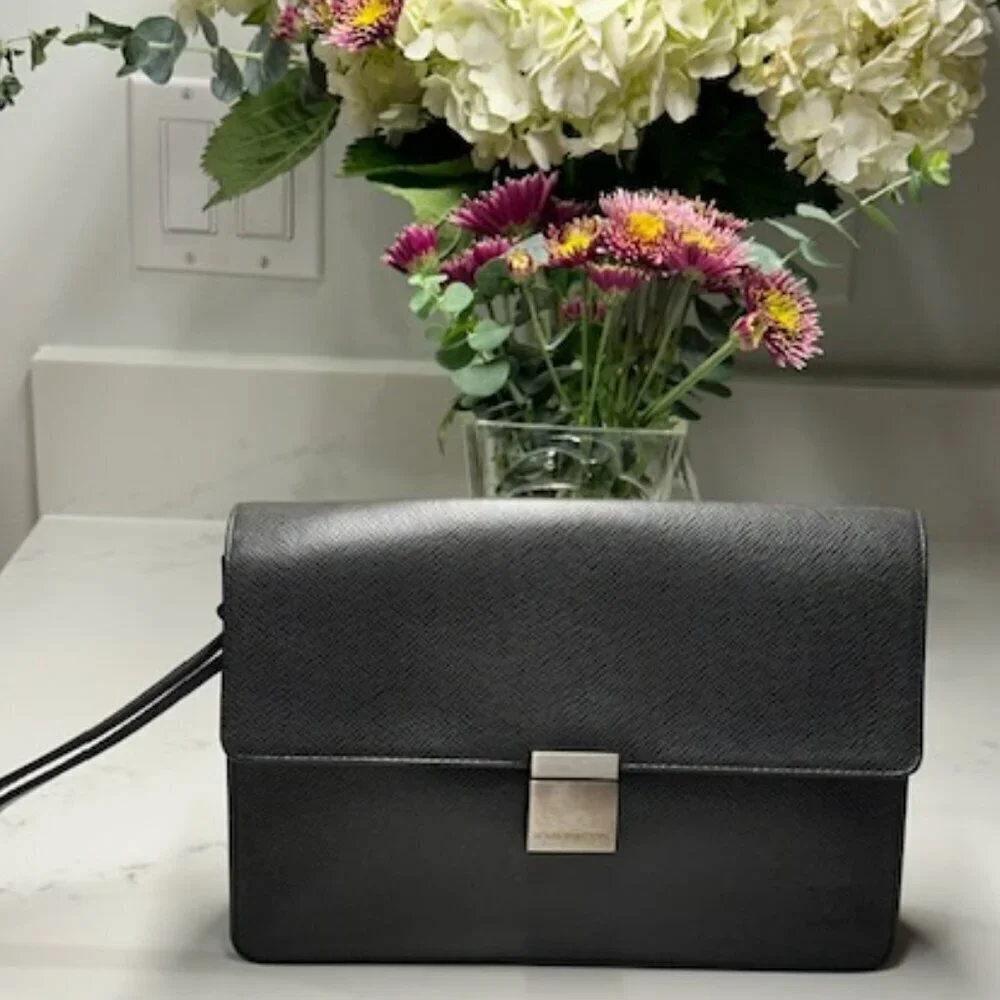 Louis Vuitton LV Black Taiga Leather Selenga Clutch Wristlet + COA