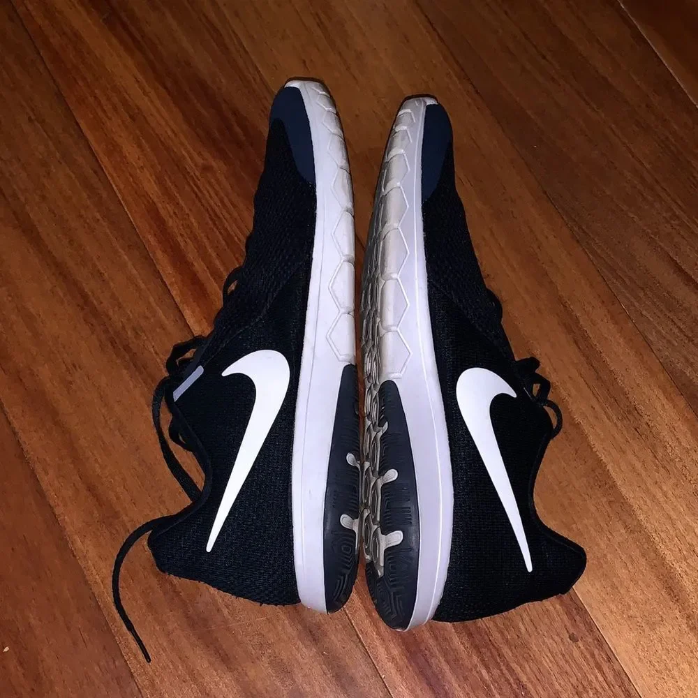 Nike sleek navy
