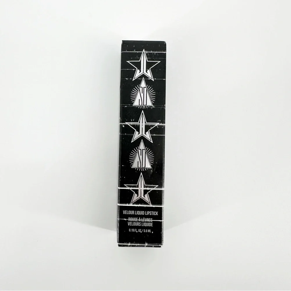 Jeffree Star bold lipstick