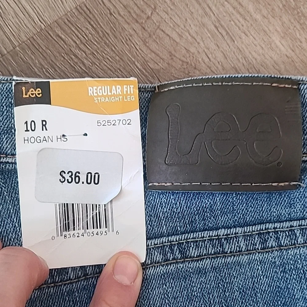 New! Lee Jeans Size 10 Regular Fit Straight Leg