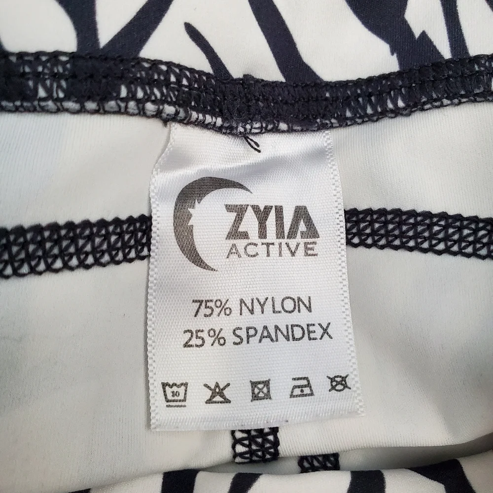 ZYIA safari pocket