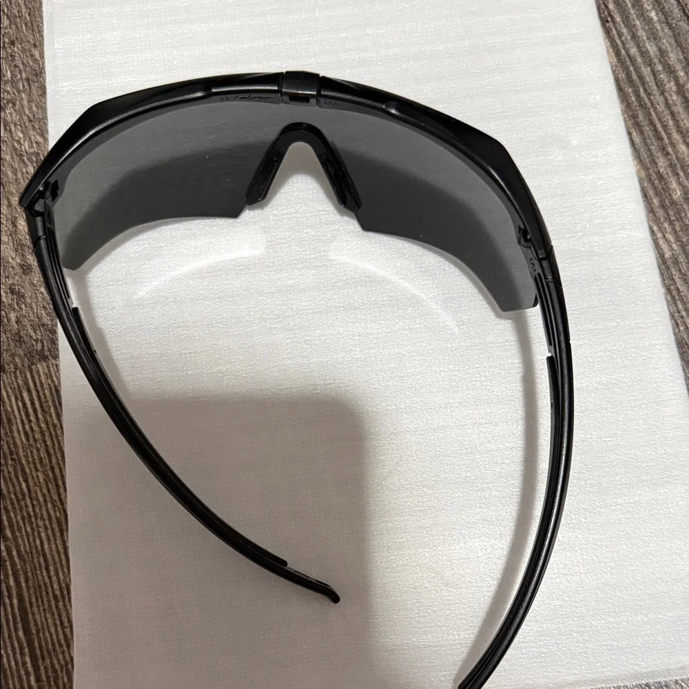 Apel men’s ess tech