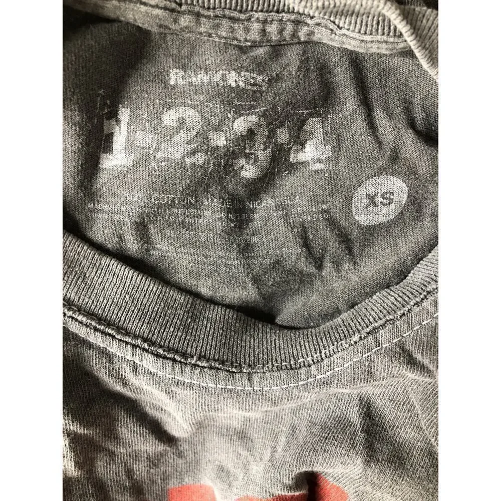 Ramones shirt graphic