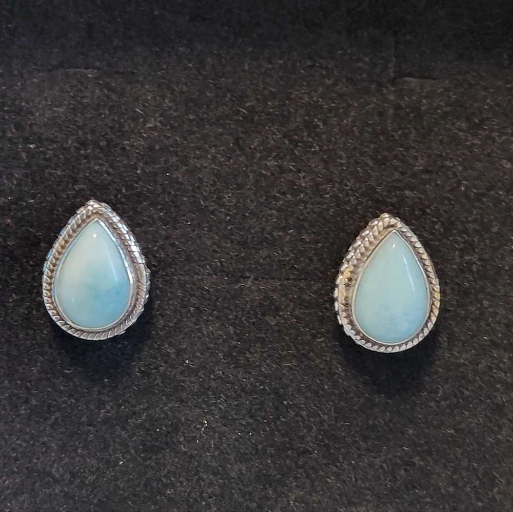 N/A these elegant