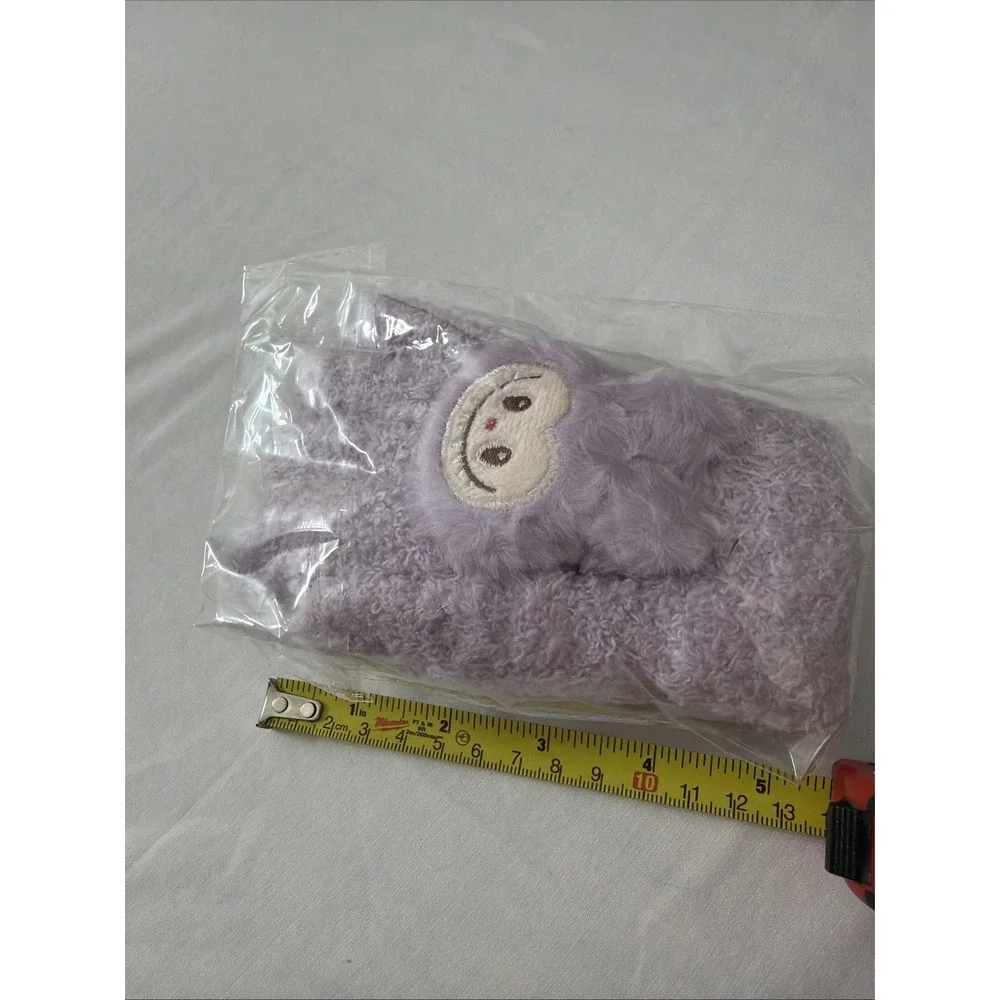 Authentic Warm Fluffy Holiday Series Labubu Mittens Limited Gloves‎ Small Kids