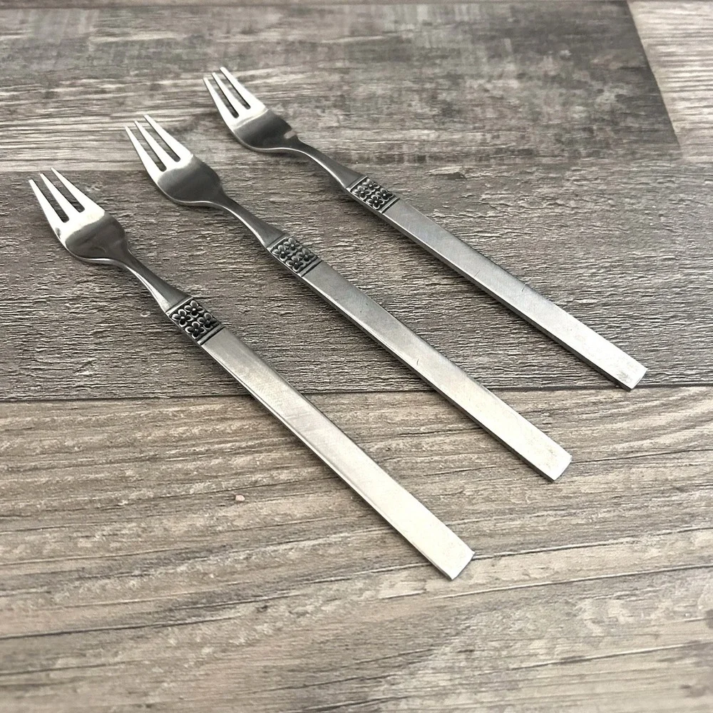 Oneida‎ Northland DANISH FLING Stainless Burnished 3 Cocktail Seafood Forks