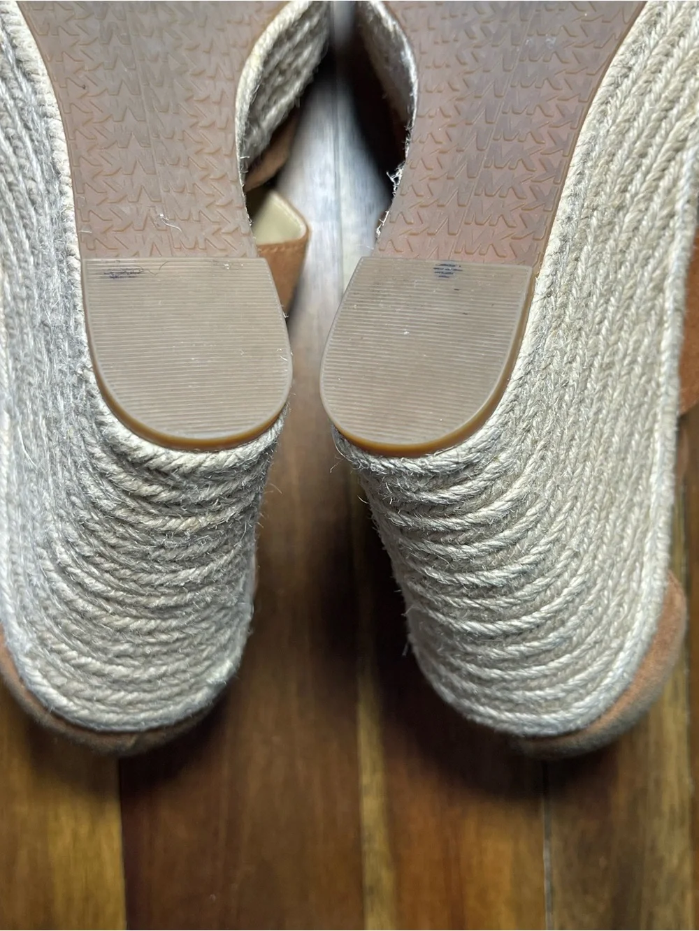 N/A brown suede