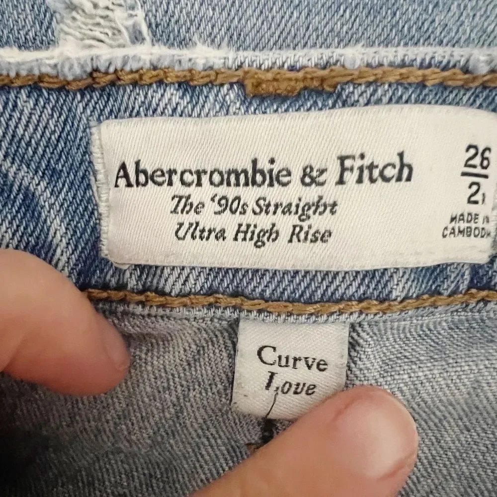 abercrombie 90s straight ultra high rise Size 26 light blue