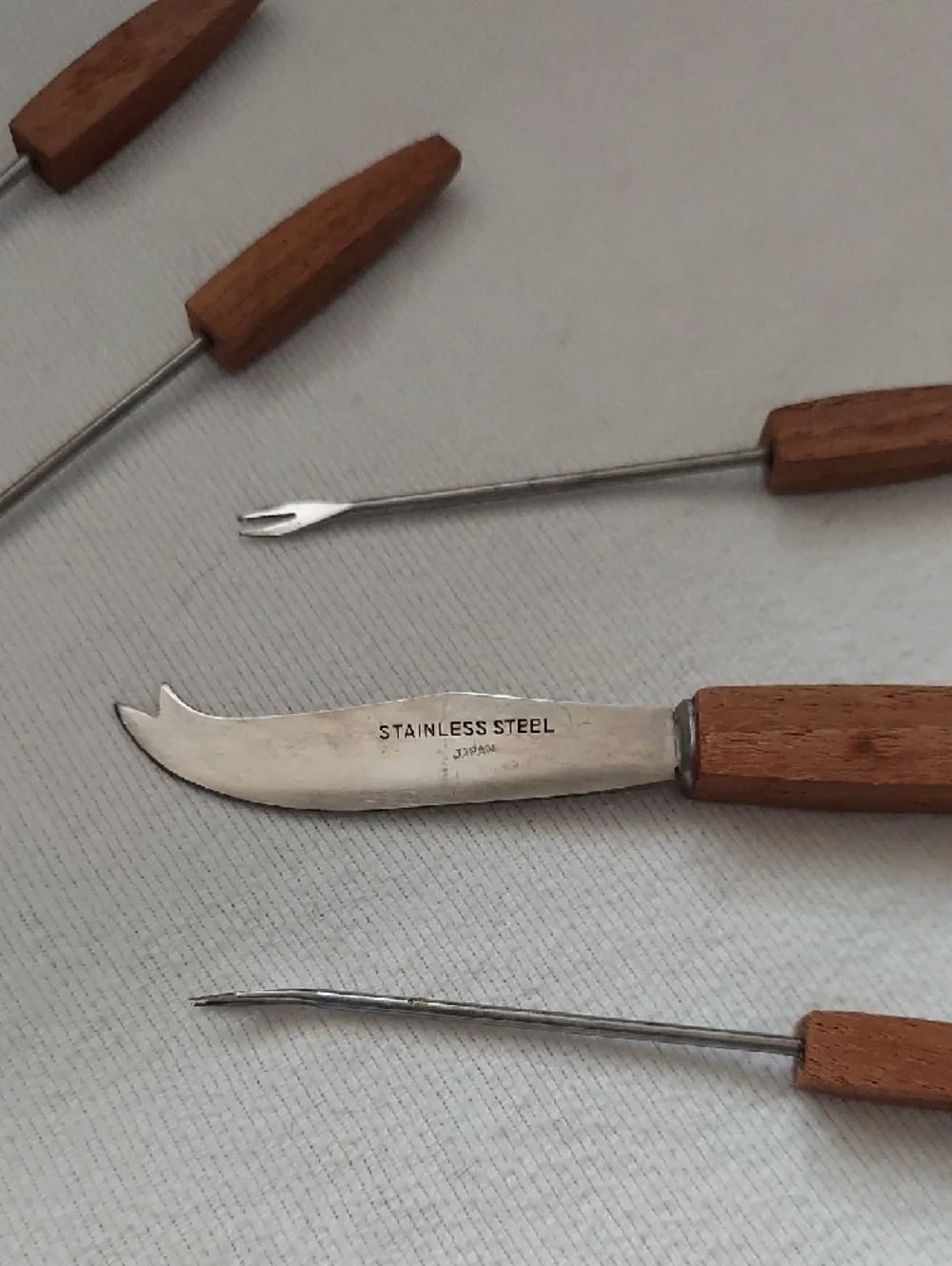 N/A handcrafted wood