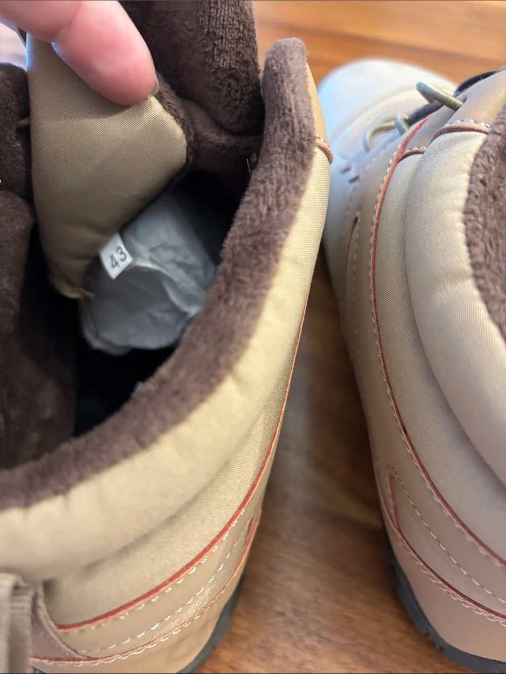 Hike Footwear nwt new