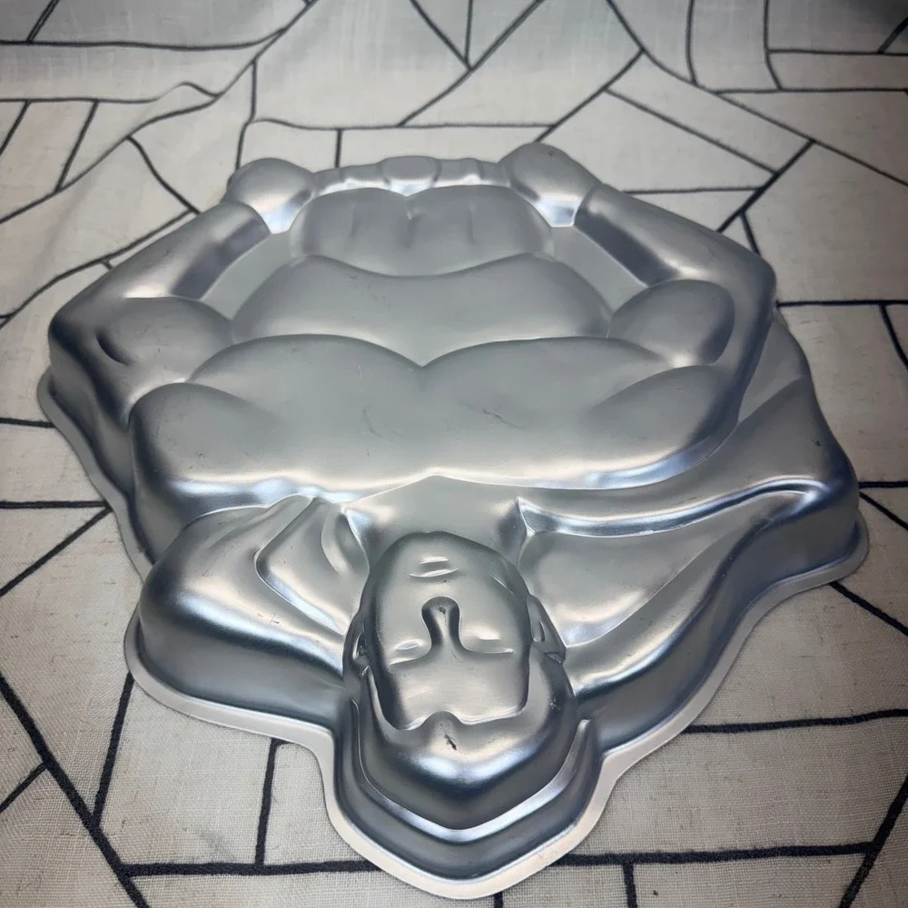 Wilton Superman Cake Pan 14
