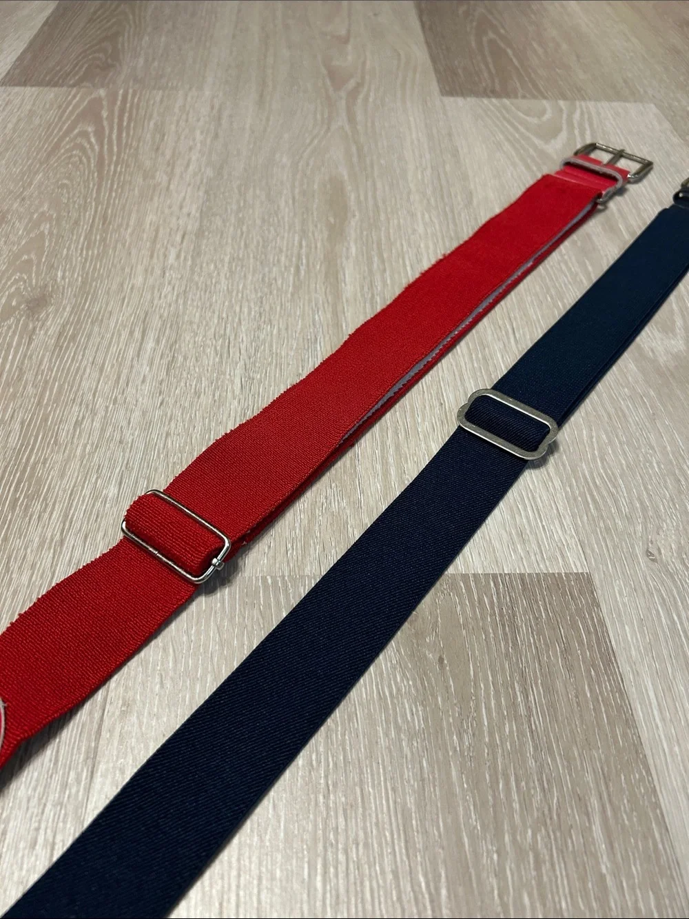 Academy adjustable red