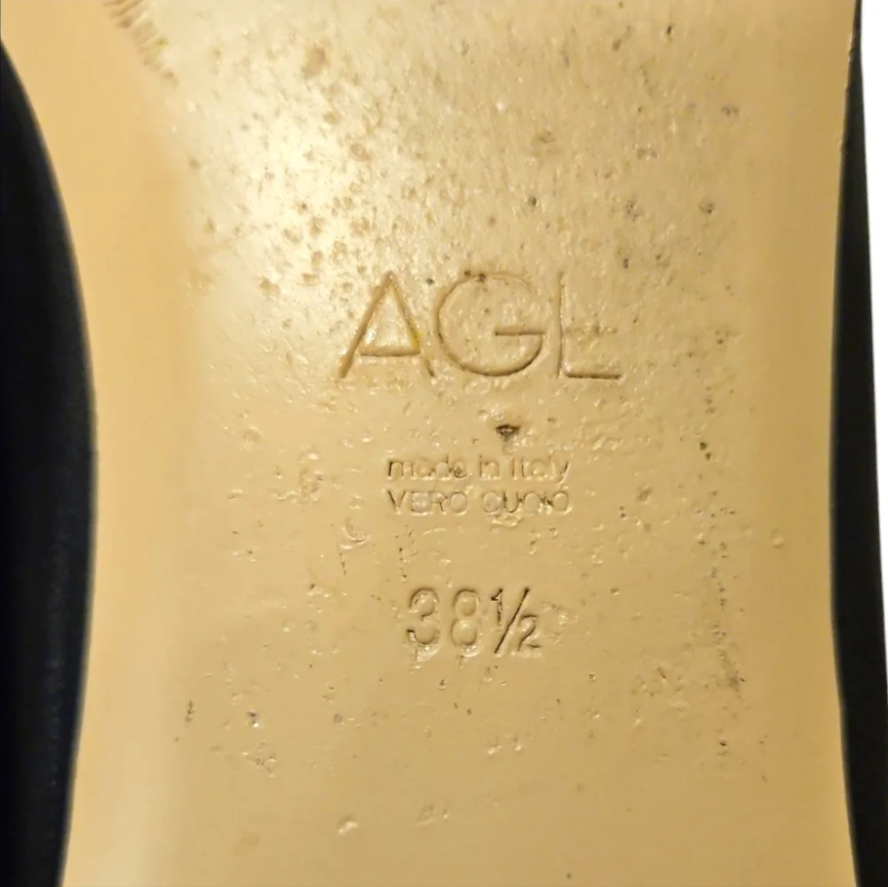 Agl marla black