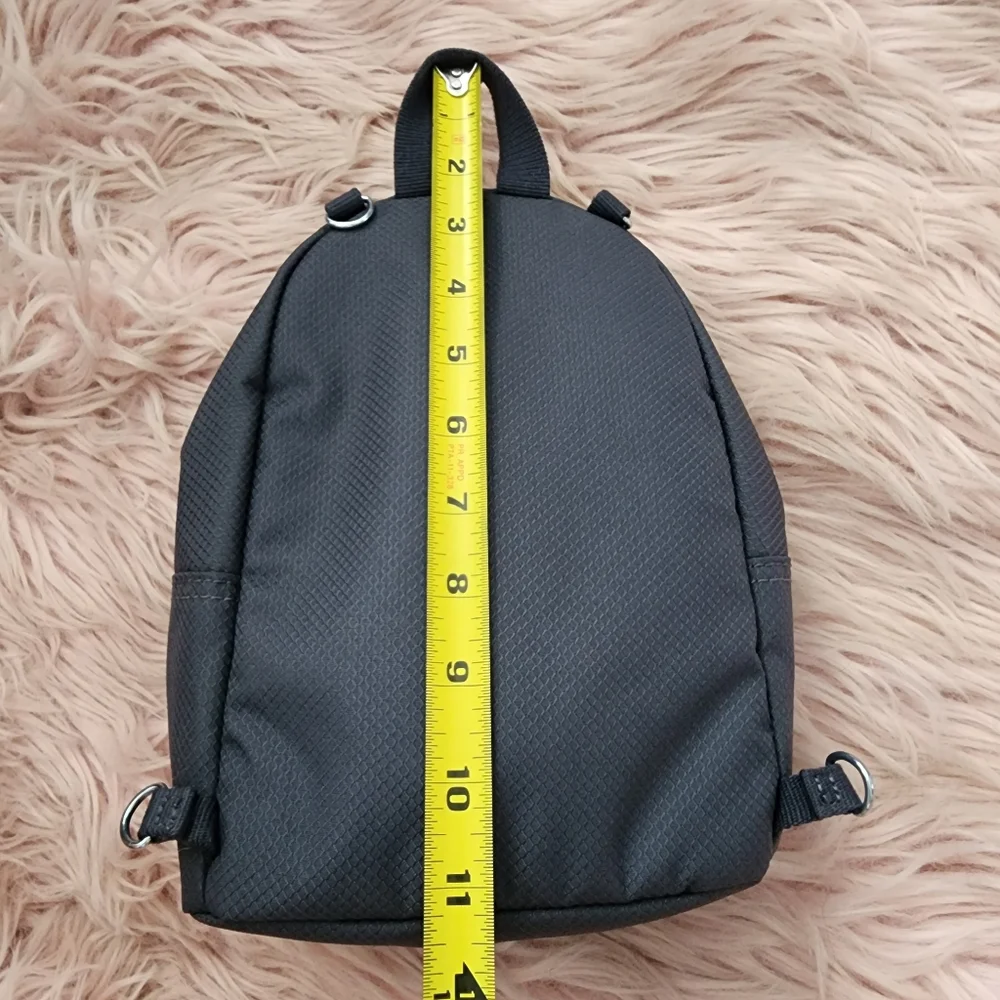 Kipling gently used