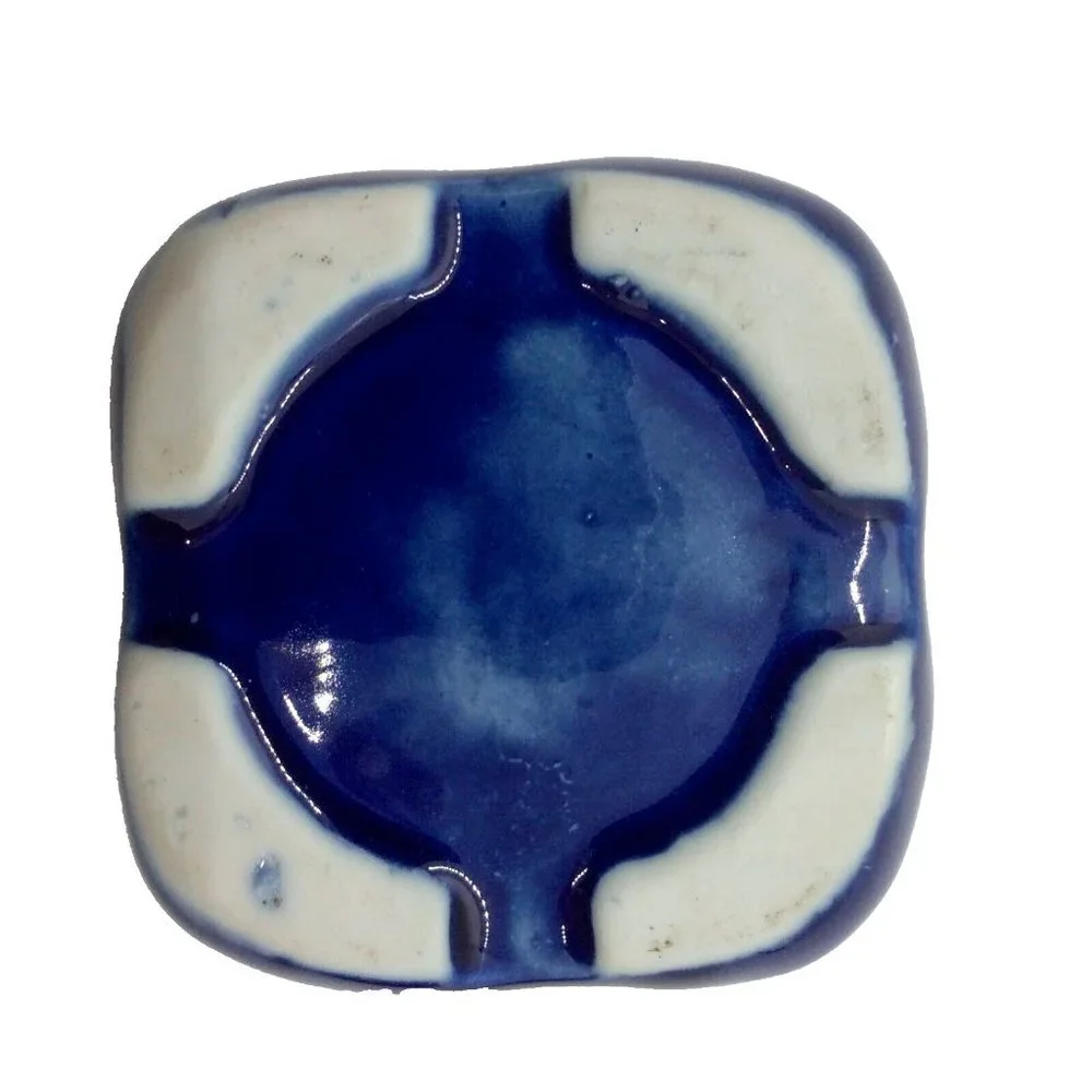 None ceramic trinket