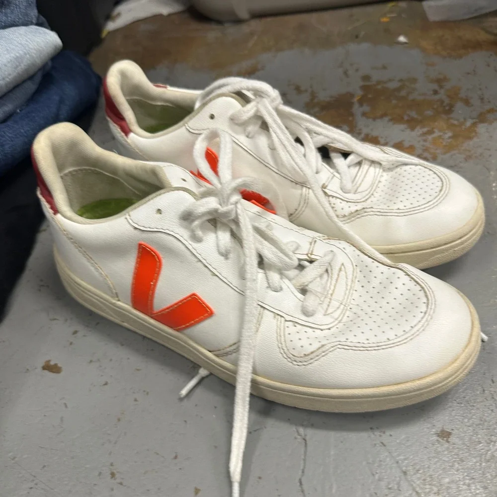 Veja 10 low