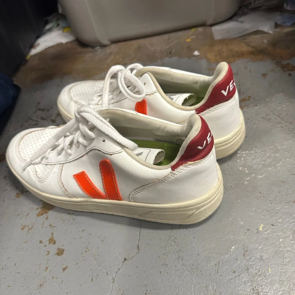 Veja 10 low
