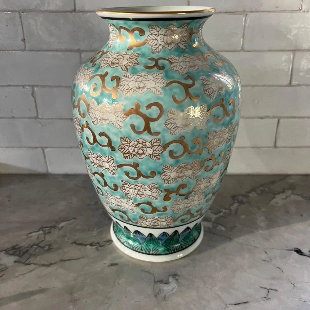 Vintage‎ Imari Japanese Handpainted Vase