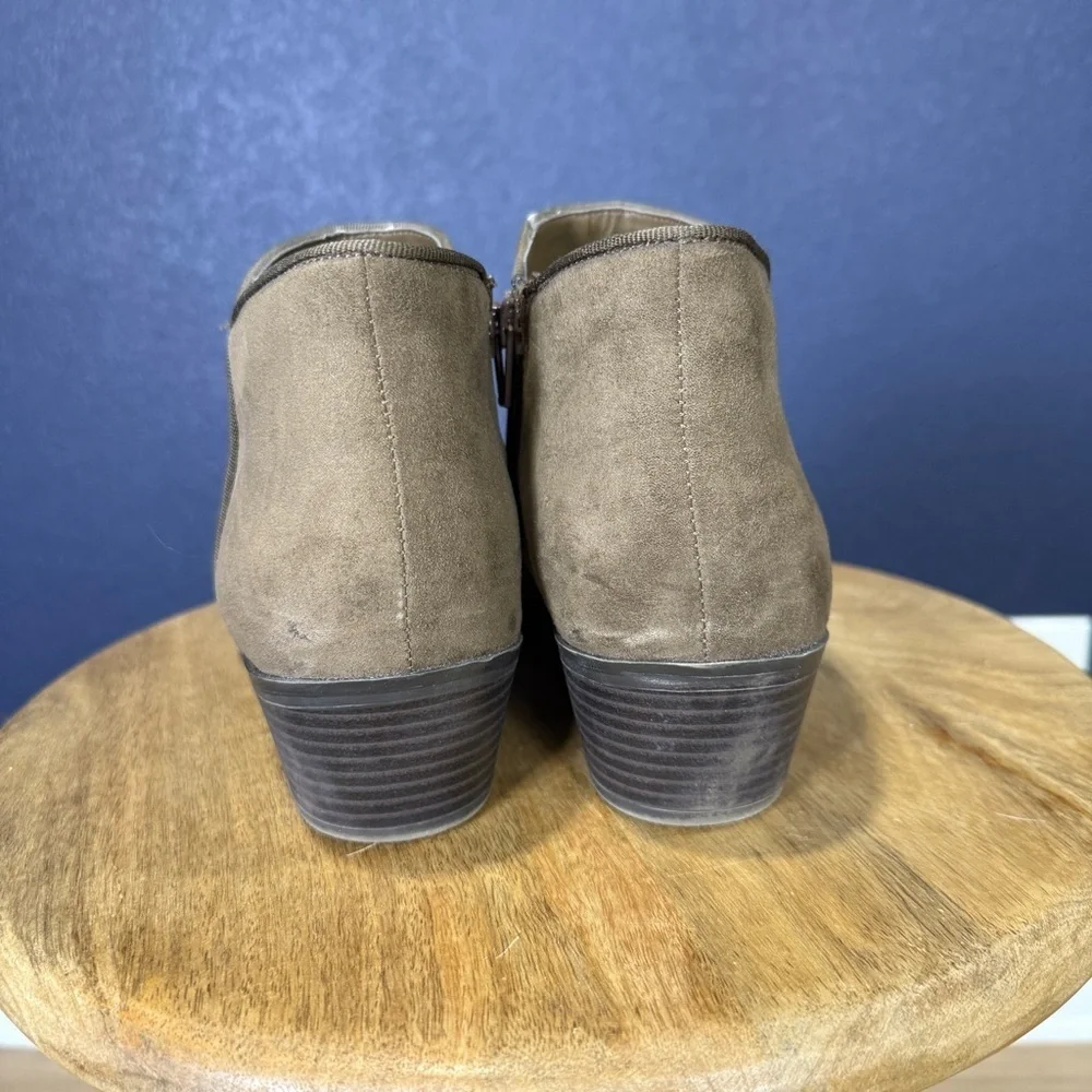 Style & Co. fashioned touch