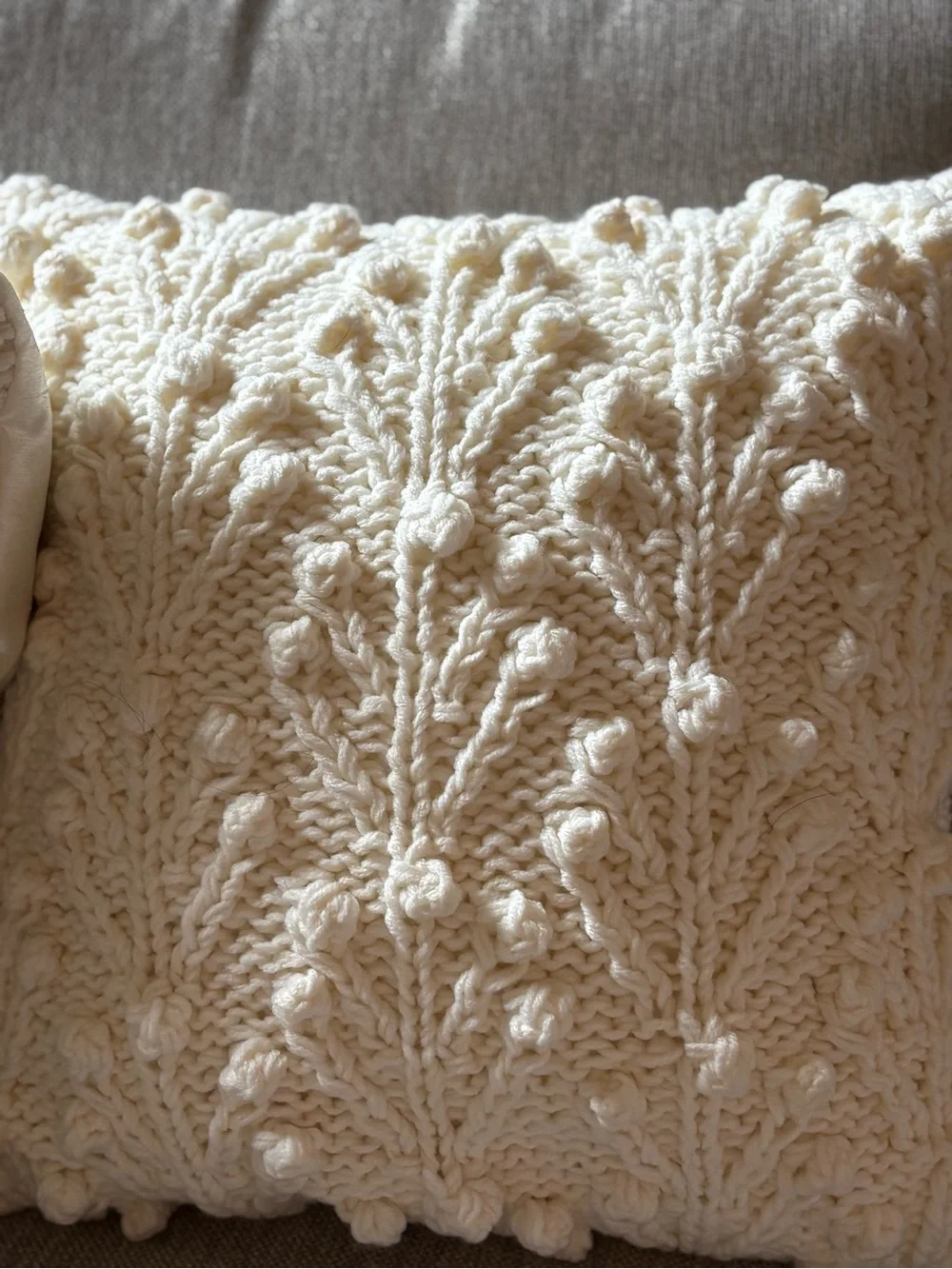 Pier 1 set textured