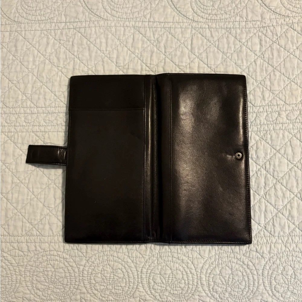 Tumi travel wallet